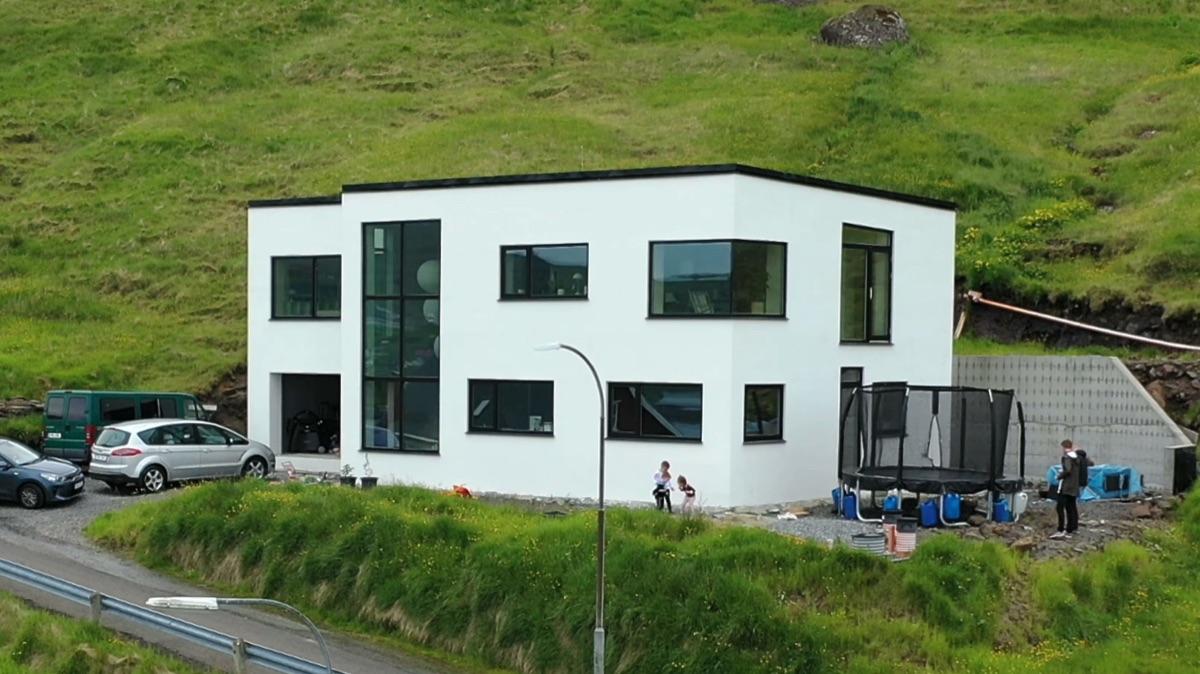 Funkisvilla med imponerende entré